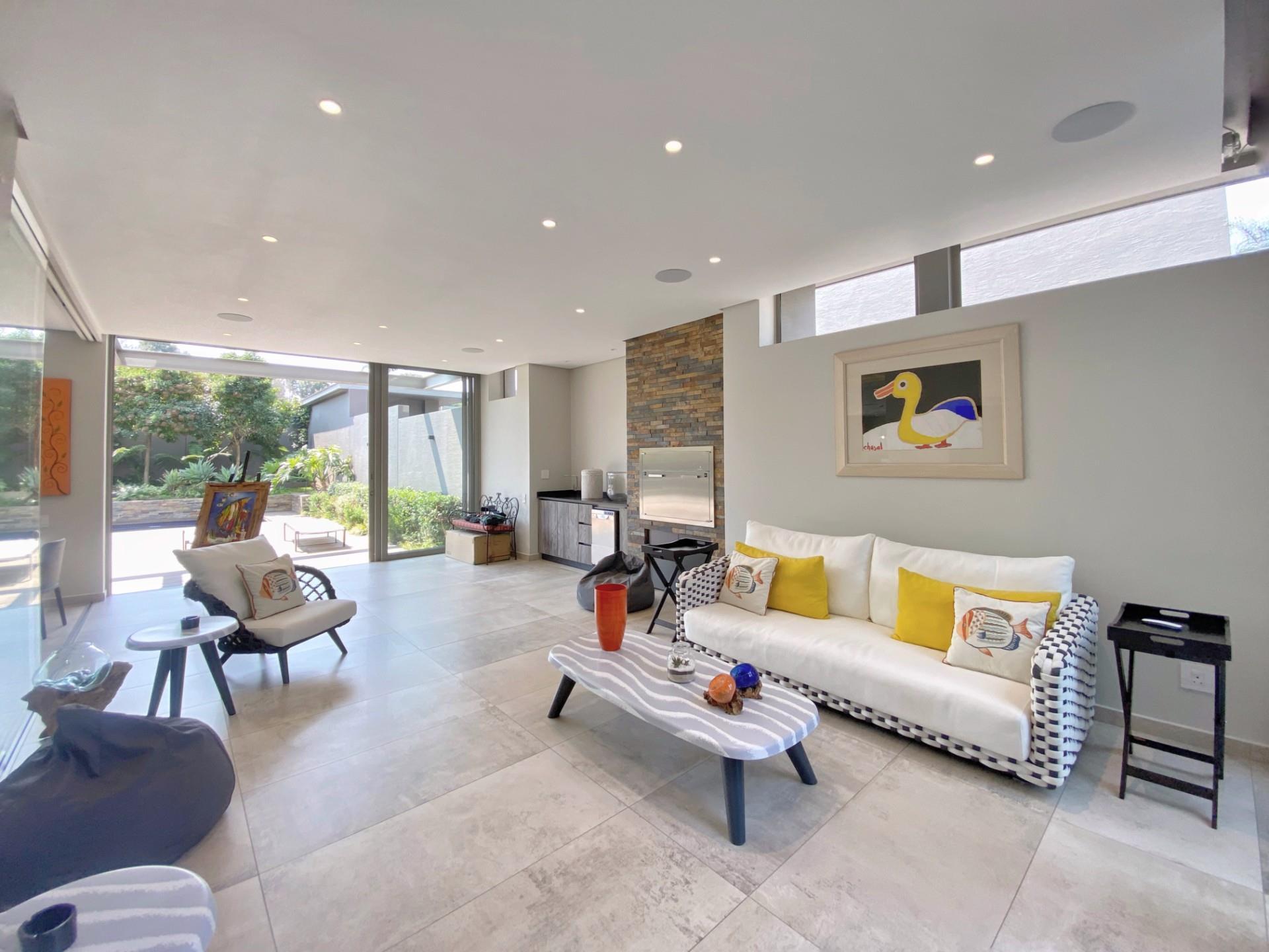 Where Contemporary Design Embraces Natural Light — photograph 4