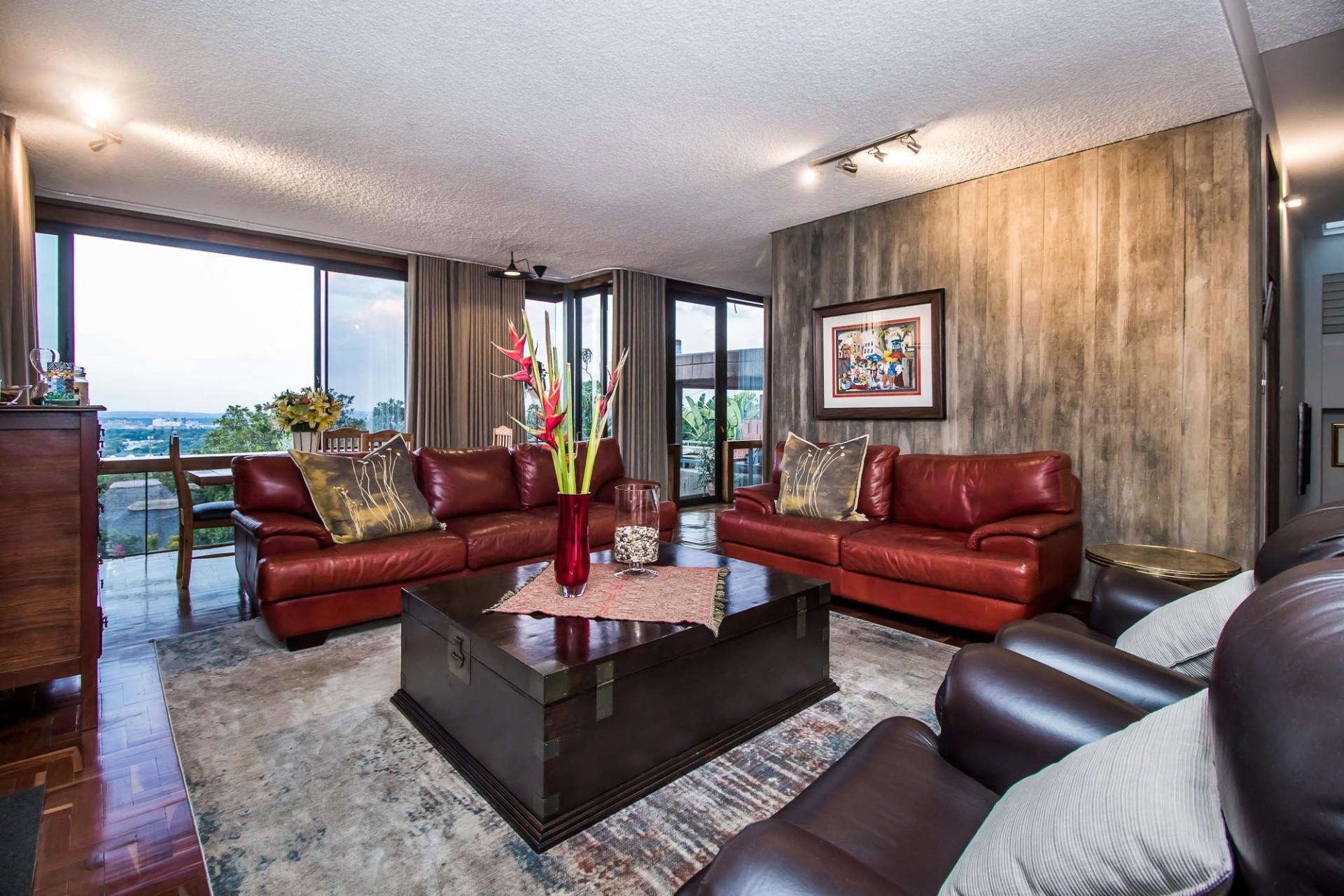 Architectural Masterpiece with Breathtaking Panoramic Views — photograph 5