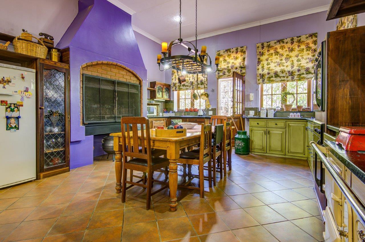 3 Bedroom House for sale in Sonneveld — photograph 2