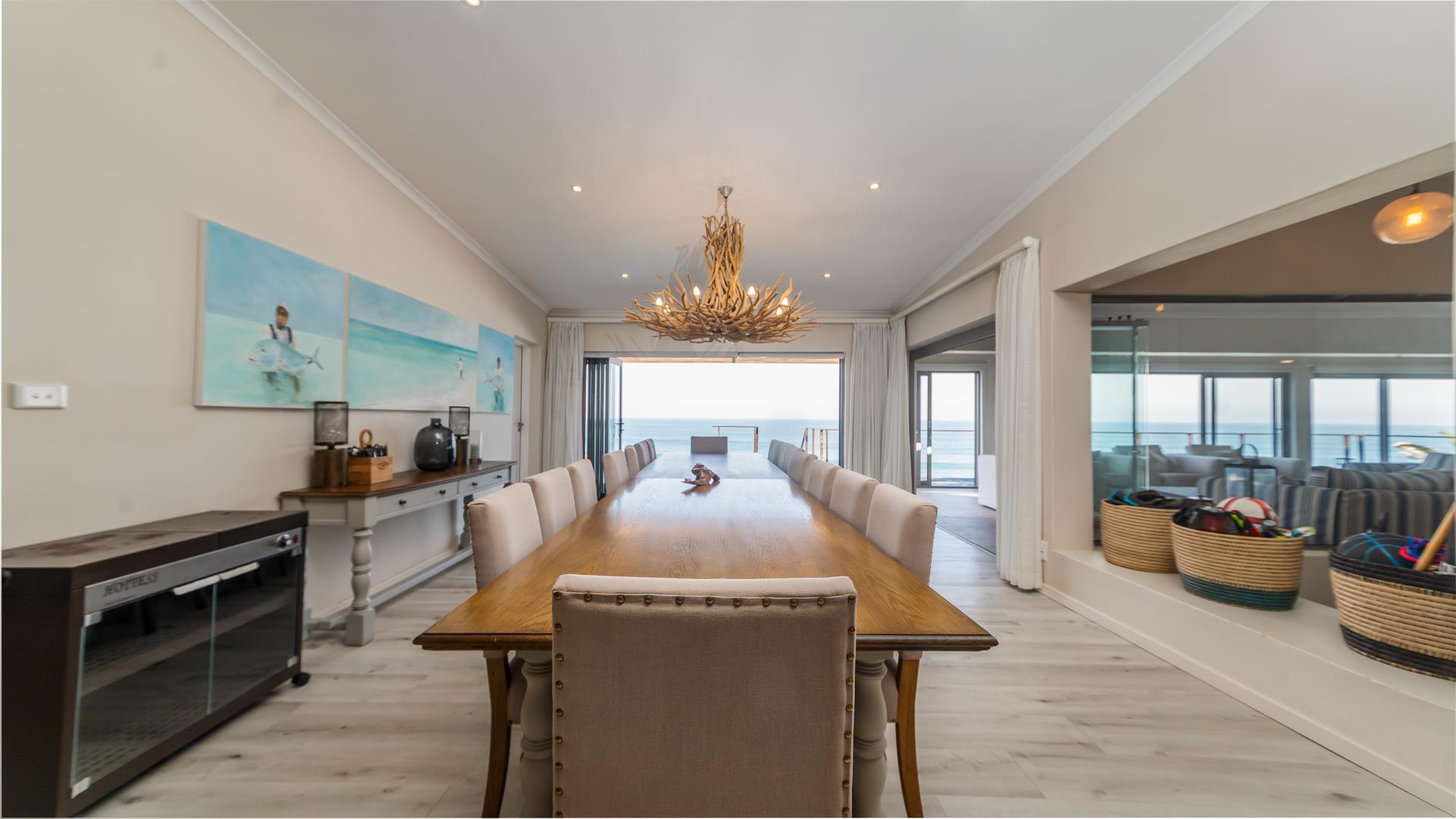 Exclusive Beach Front Home For Sale On Sheffield Beach — photograph 4