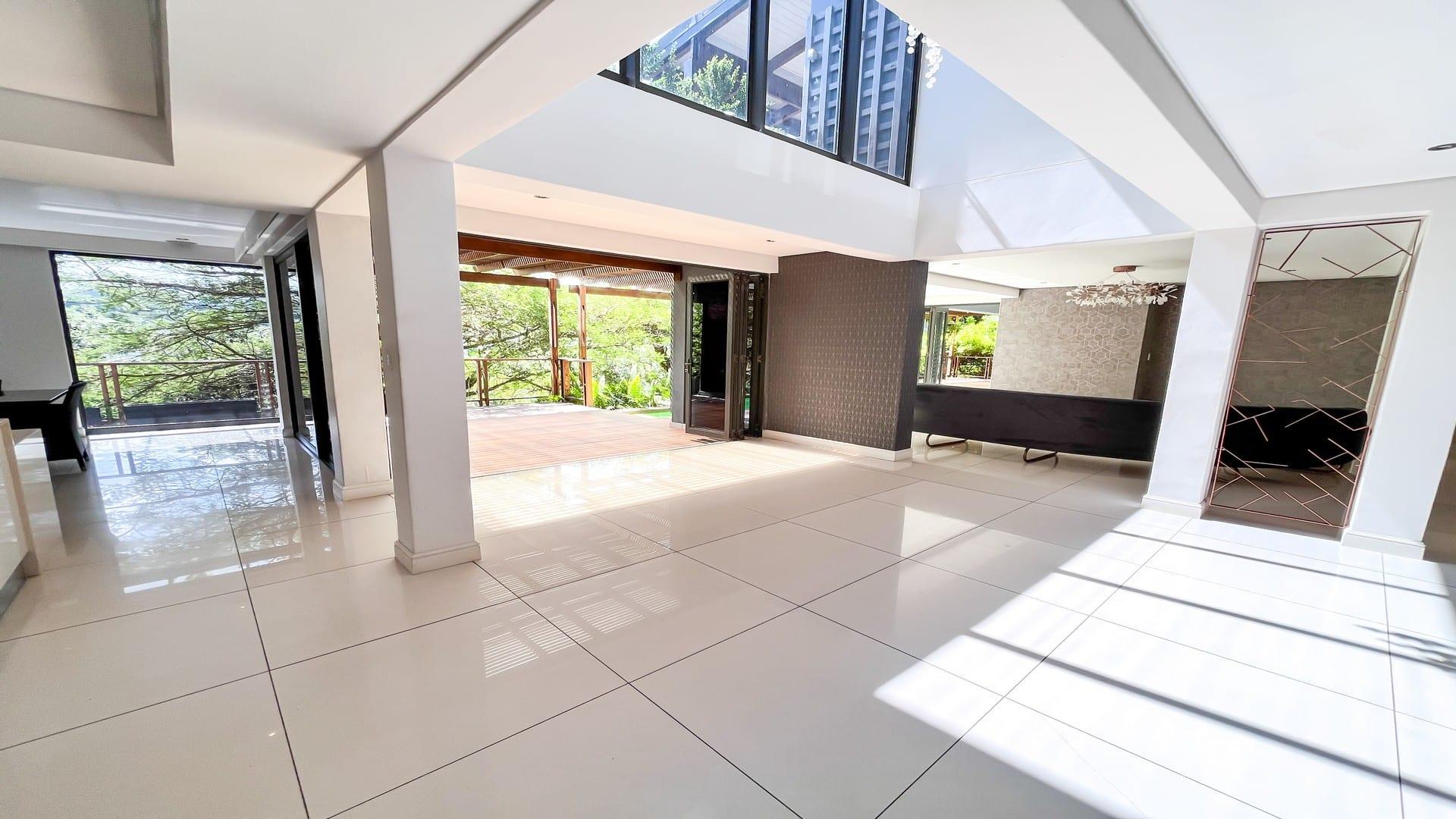 5 Bedroom House For Sale in Simbithi Eco Estate — photograph 3