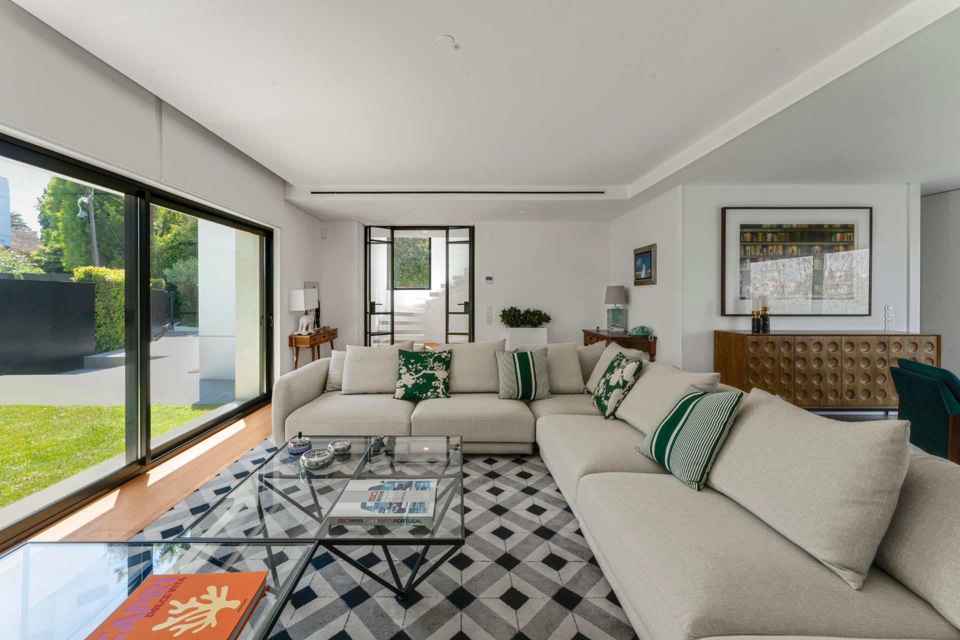 House in Cascais (95788) — photograph 3