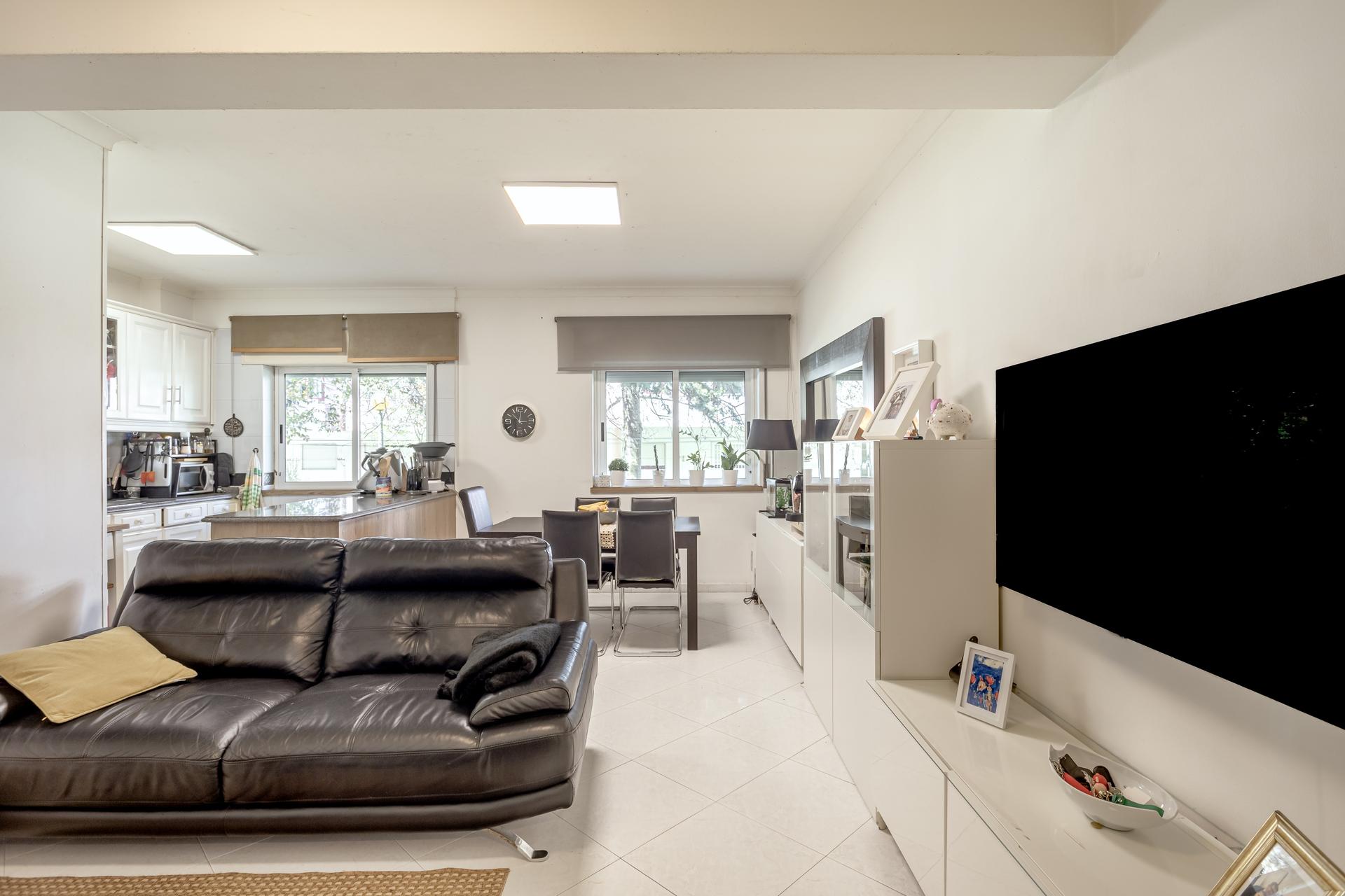 Apartment in Almada — photograph 4