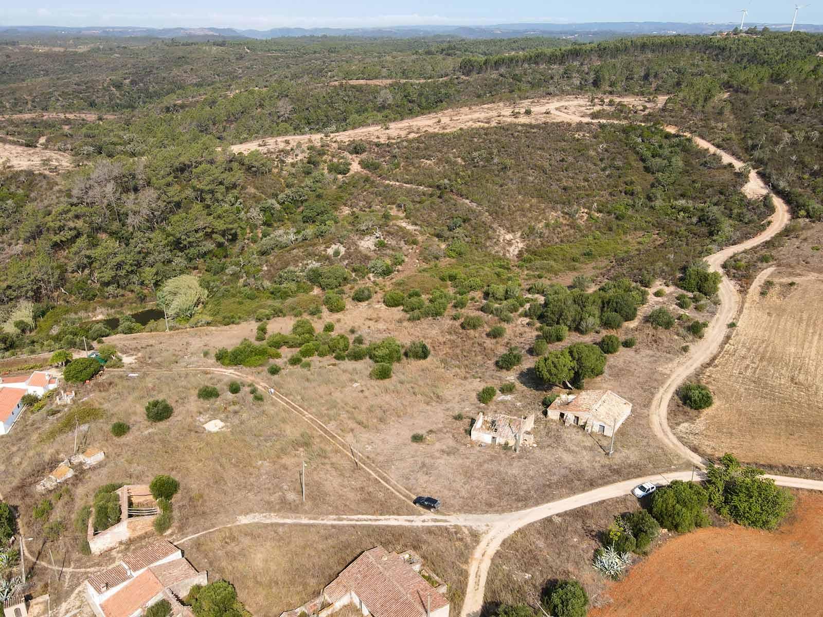 Land in Aljezur (72935) — photograph 3