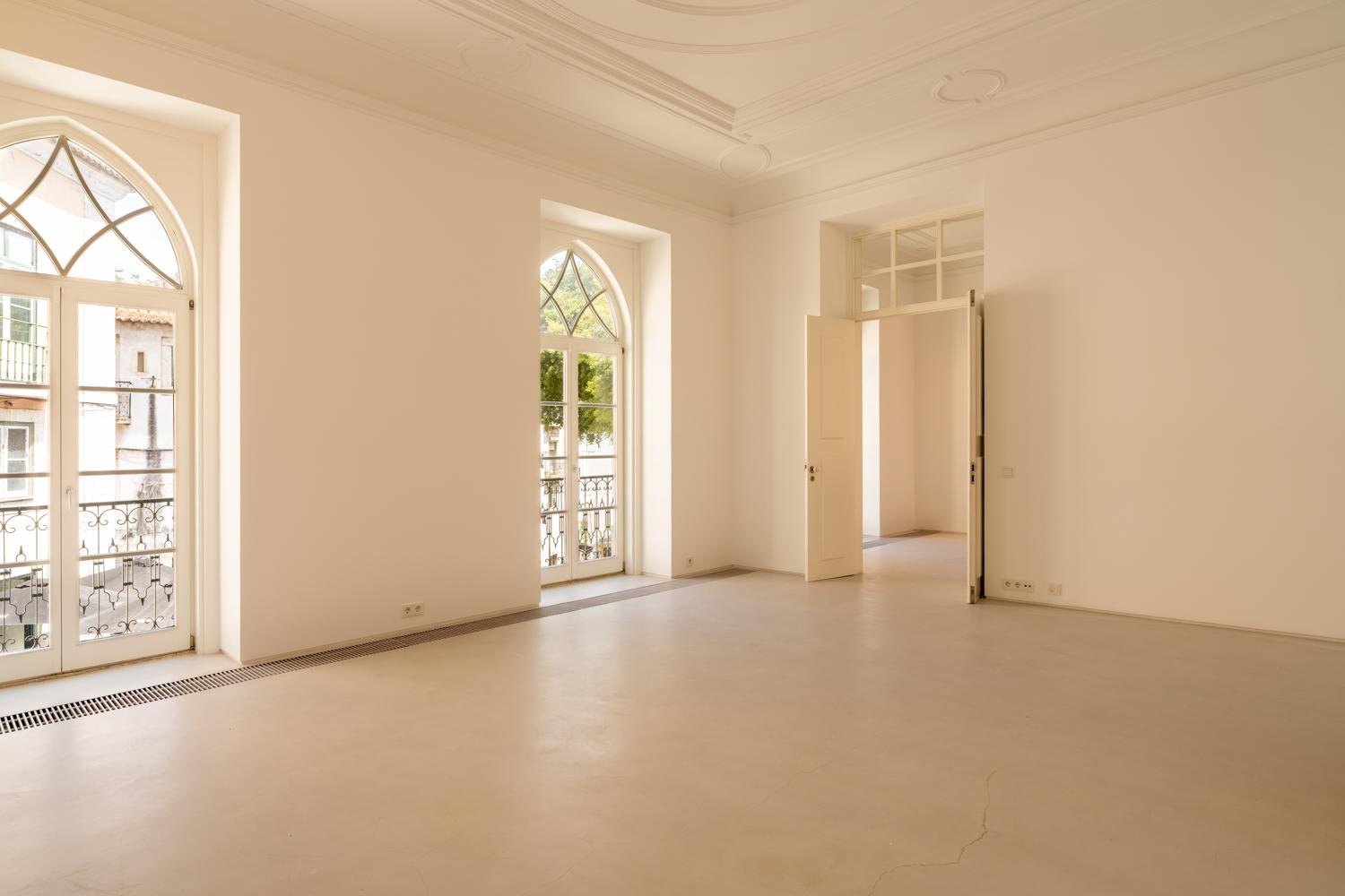 Semi-Detached House in Lisboa — photograph 2