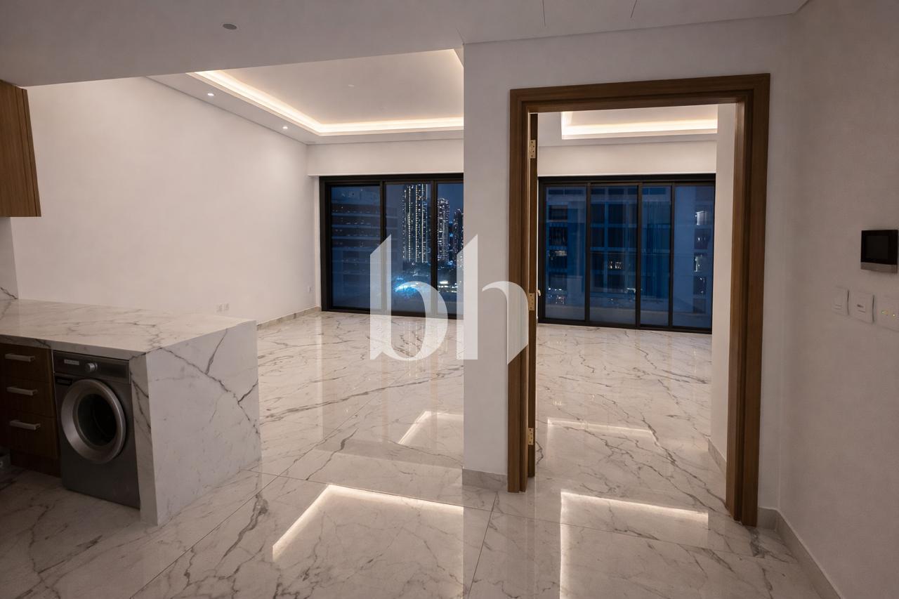 Azizi Riviera 63 — photograph 5