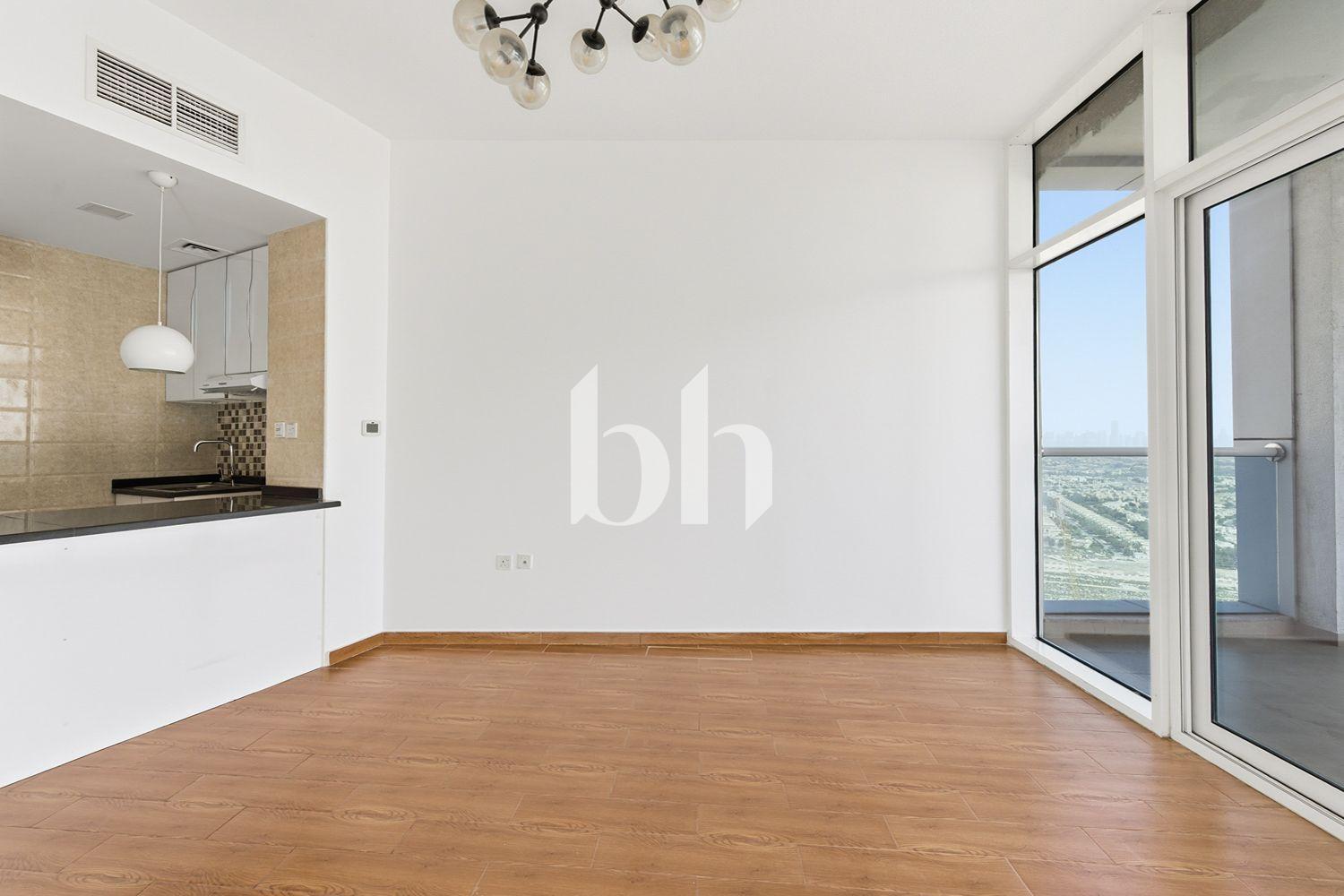 Al Jawhara Residences — photograph 2