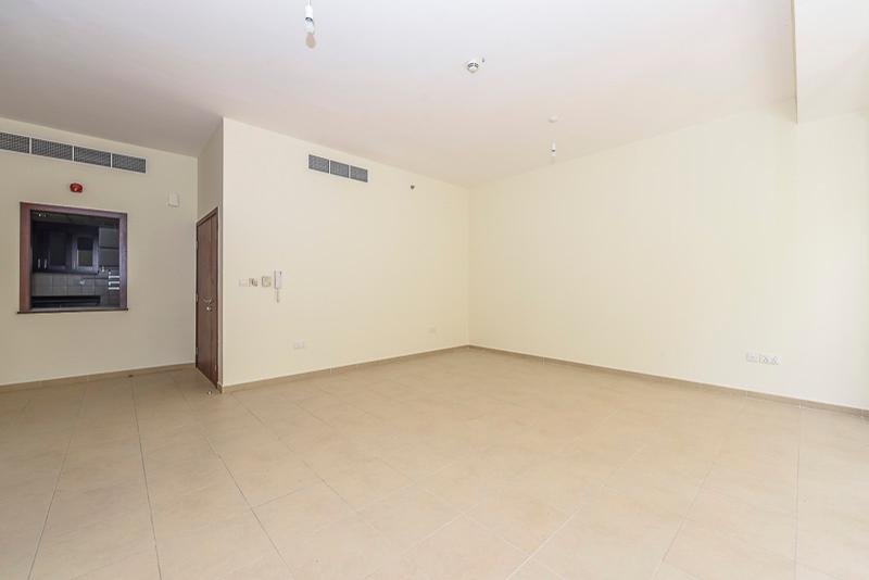 Amwaj 4 — photograph 2