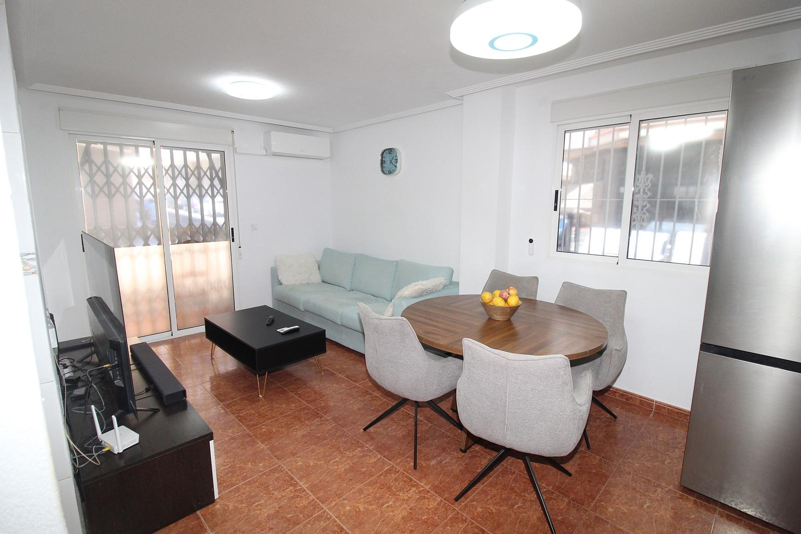 Apartments in Torrevieja Centro, Torrevieja (ALC-01263) — photograph 4