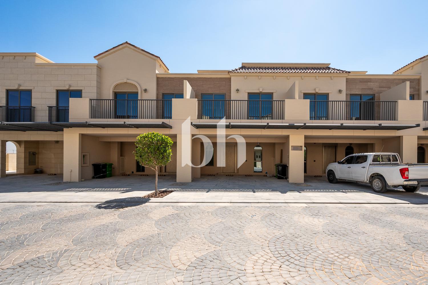 Jasmine Lane — photograph 5