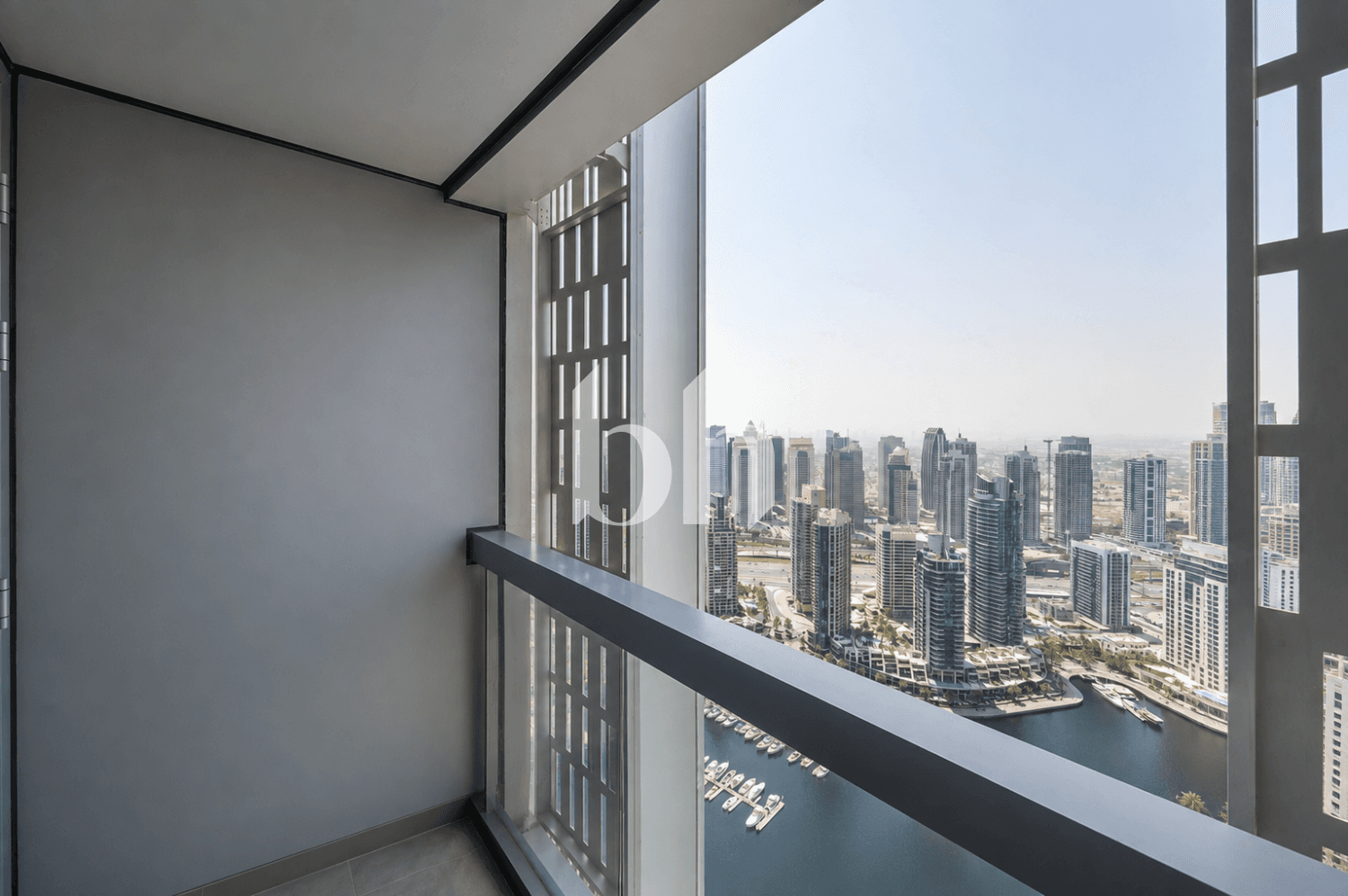 Cayan Tower — photograph 5